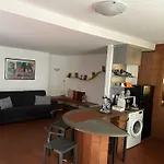 Historic Center Via Po Apartment