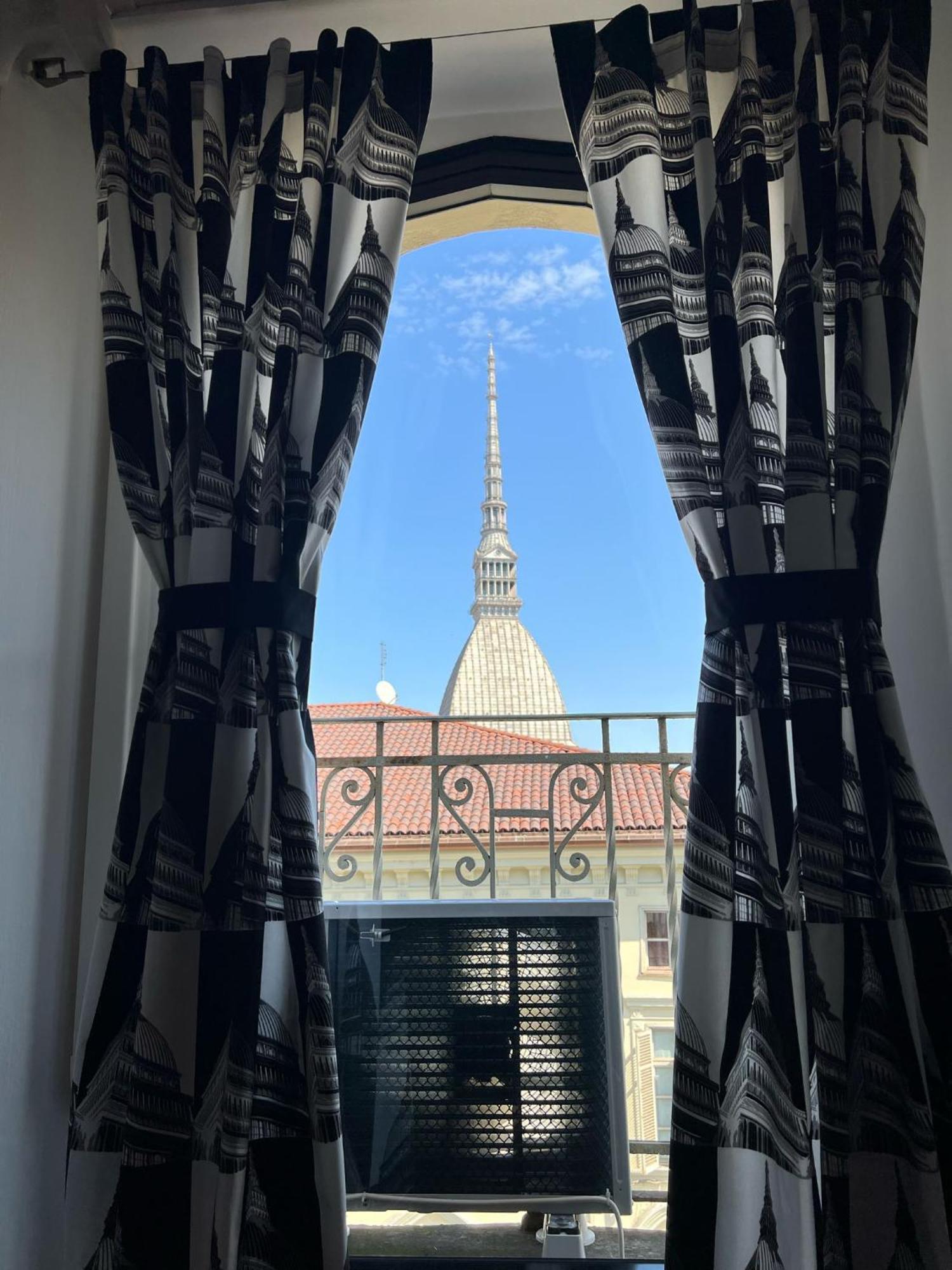 Apartment Historic Center Via Po Turin