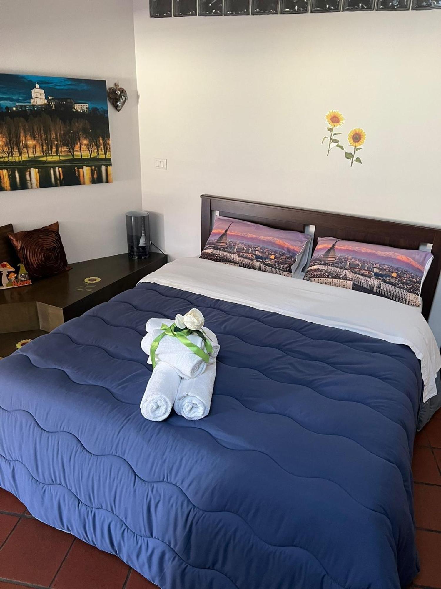 Historic Center Via Po Apartment *